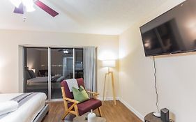 High Floor Great River View Memphis Studio
